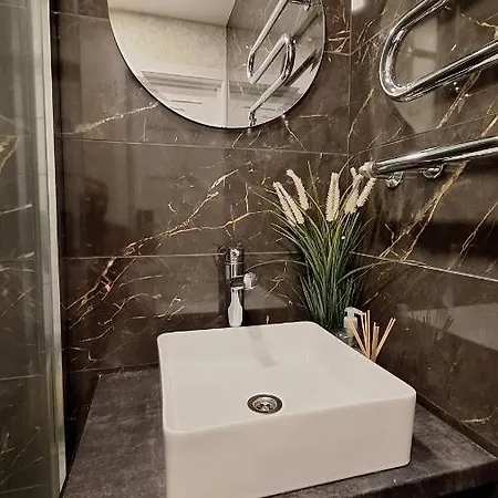 Apartamentai Su Balkonu Prie Akropolio Nr 2