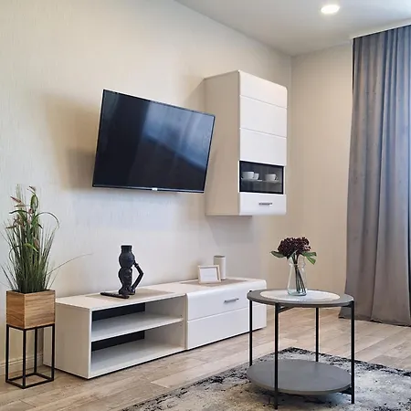 Apartamentai Su Balkonu Prie Akropolio Nr 2 Apartment *