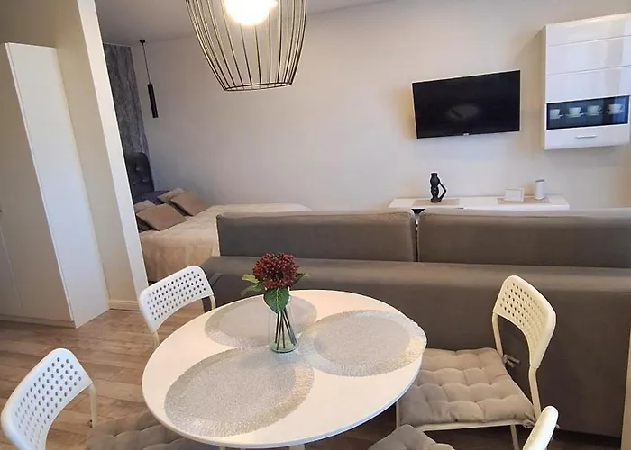 Apartamentai Su Balkonu Prie Akropolio Nr 2 Klaipeda